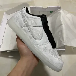 Nike SB Dunk Low White Jacquard Black Lace Skateboard Shoes