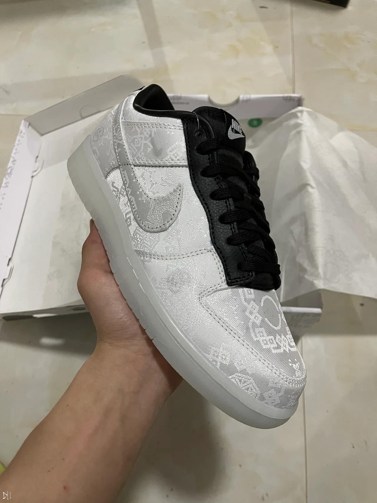 Nike SB Dunk Low White Jacquard Black Lace Skateboard Shoes 4