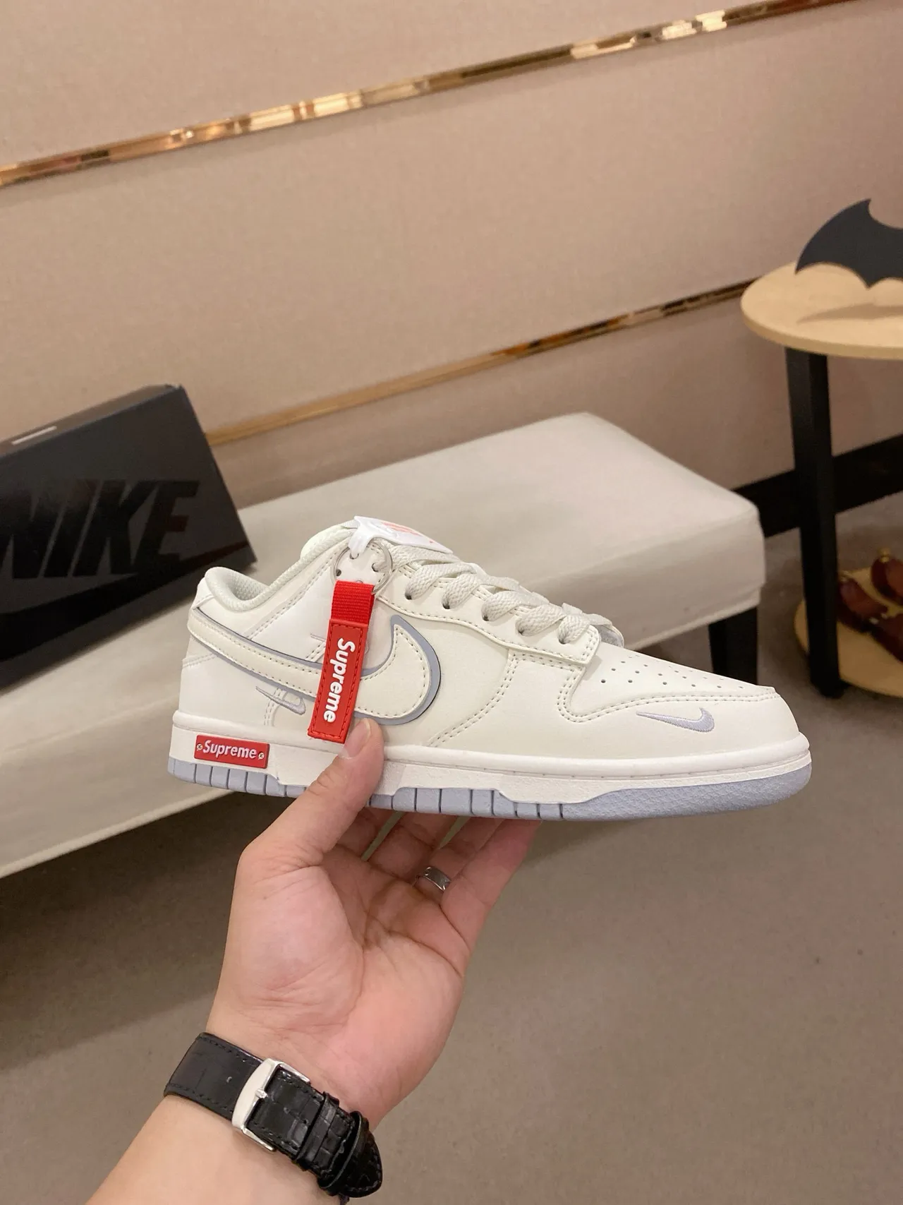 Nike SB Dunk Low White Supreme Skateboard Shoes 3
