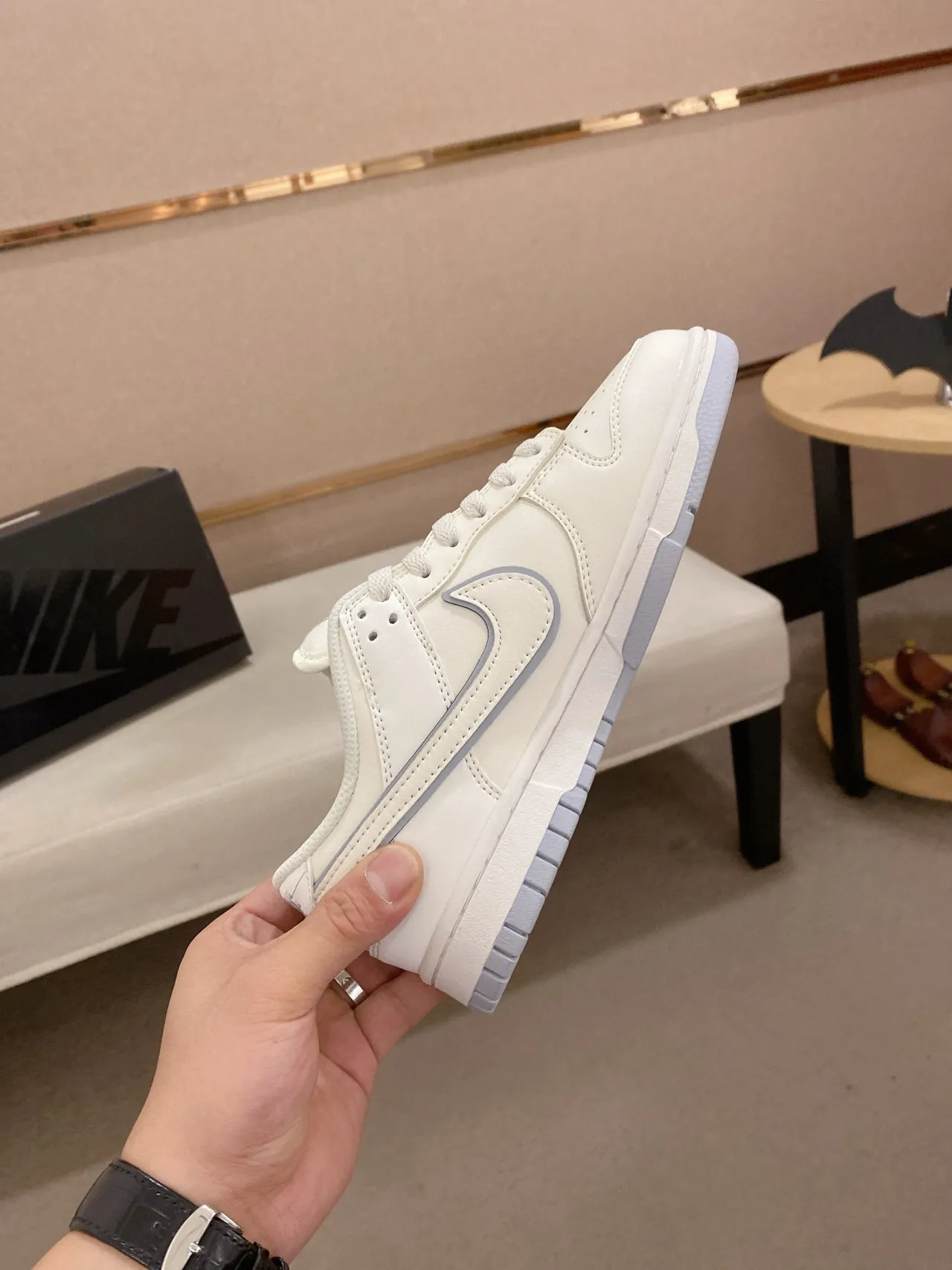 Nike SB Dunk Low White Supreme Skateboard Shoes 4