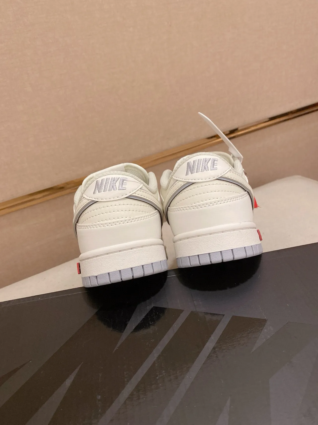 Nike SB Dunk Low White Supreme Skateboard Shoes 7