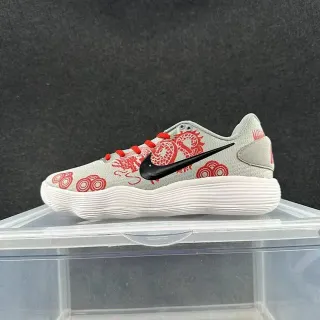 Nike Streakfly लूंग वर्ष लाइफस्टाइल स्नीकर्स