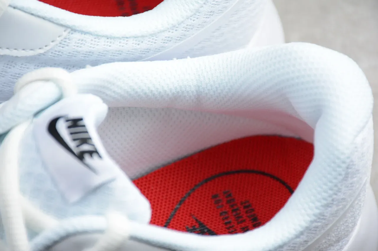 Nike Tanjun White Lifestyle Sneakers 5