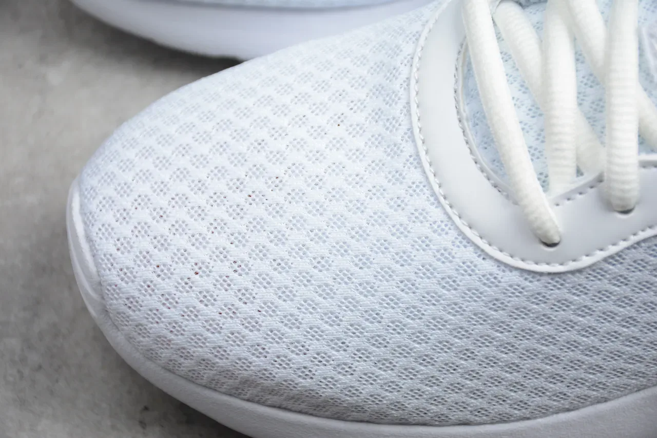 Nike Tanjun White Lifestyle Sneakers 7