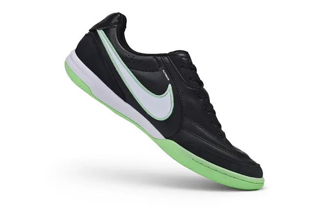 Nike Tiempo Noir Vert Cuir Supérieur Silhouette Basse Chaussures de Football Intérieur 2