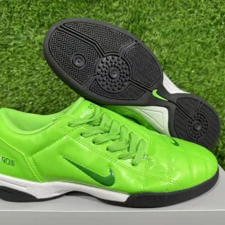 Nike Total 90 III Neon Green 室内足球鞋