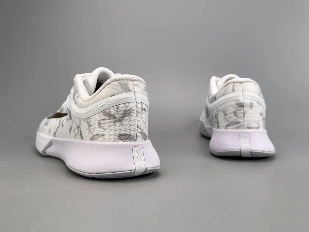 Nike Vaporwave White Gold Mesh Running Shoes 4