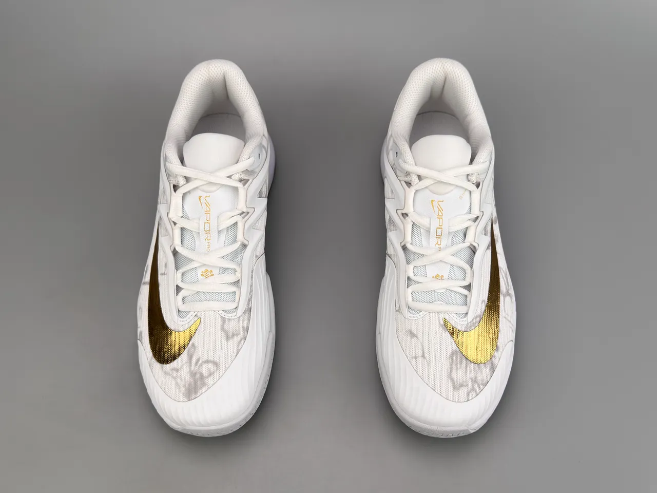 Nike Vaporwave White Gold Mesh Running Shoes 7