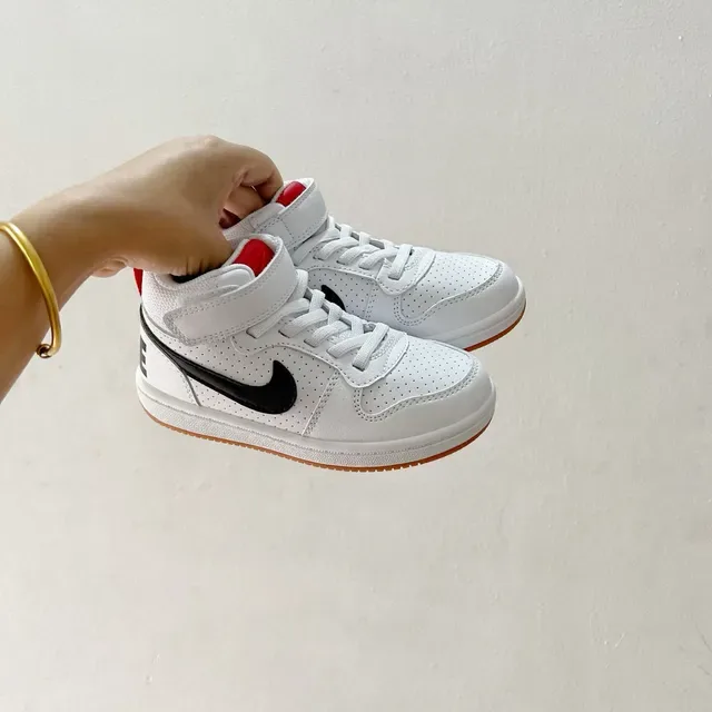 Nike White and Black High-Top Lifestyle Sneakers 18