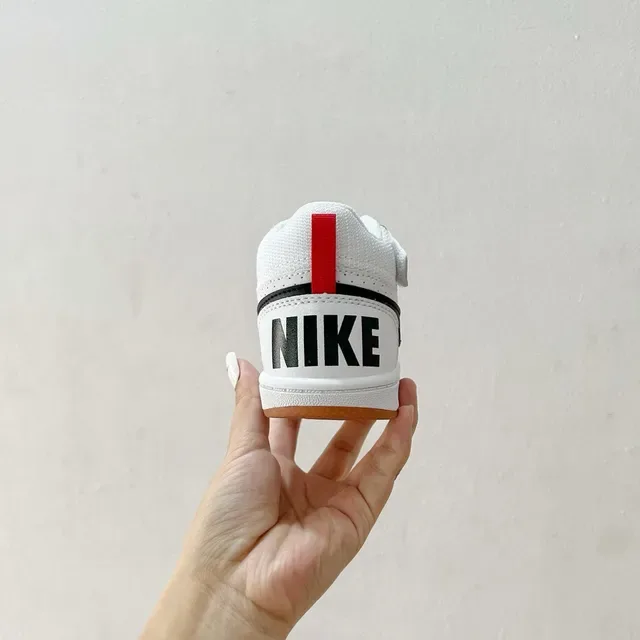 Nike White and Black High-Top Lifestyle Sneakers 23