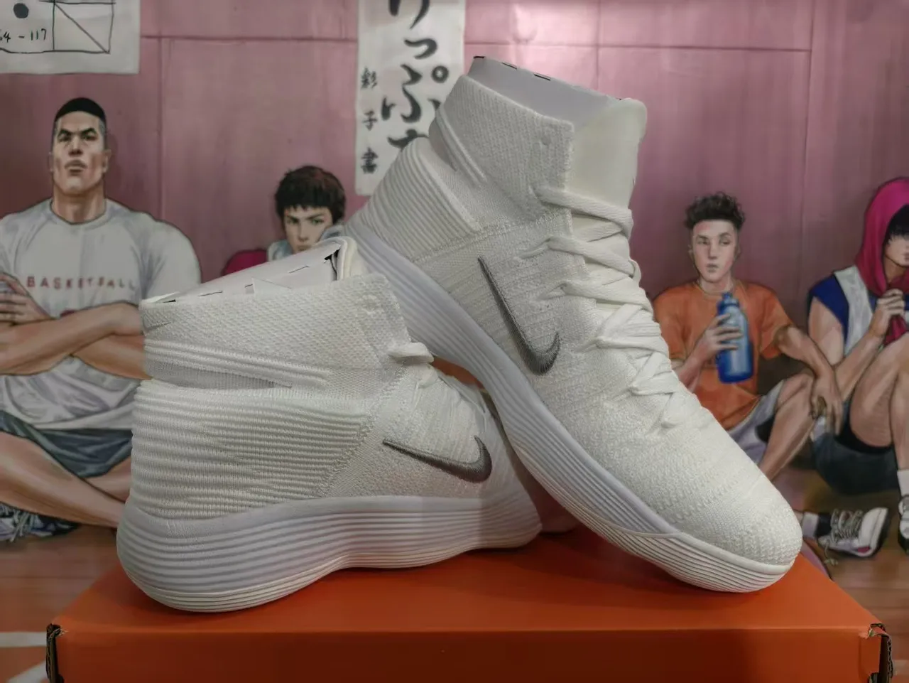 Nike White and Silver Knit High-Top Basketball Shoes 5