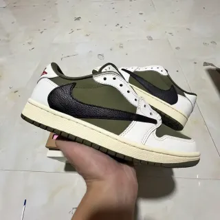 Nike White Army Green Low-Top Layered Leather Lifestyle Sneakers