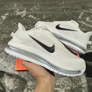 Nike White Black Engineered Mesh Upper Full-Length Air Zoom Unit Lifestyle Sneakers