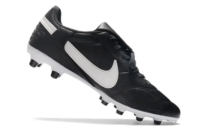 Nike Blanc Noir Bas-Coupé Cuir-Synthétique Hybride Supérieur Terrain Ferme Chaussures de Football 19