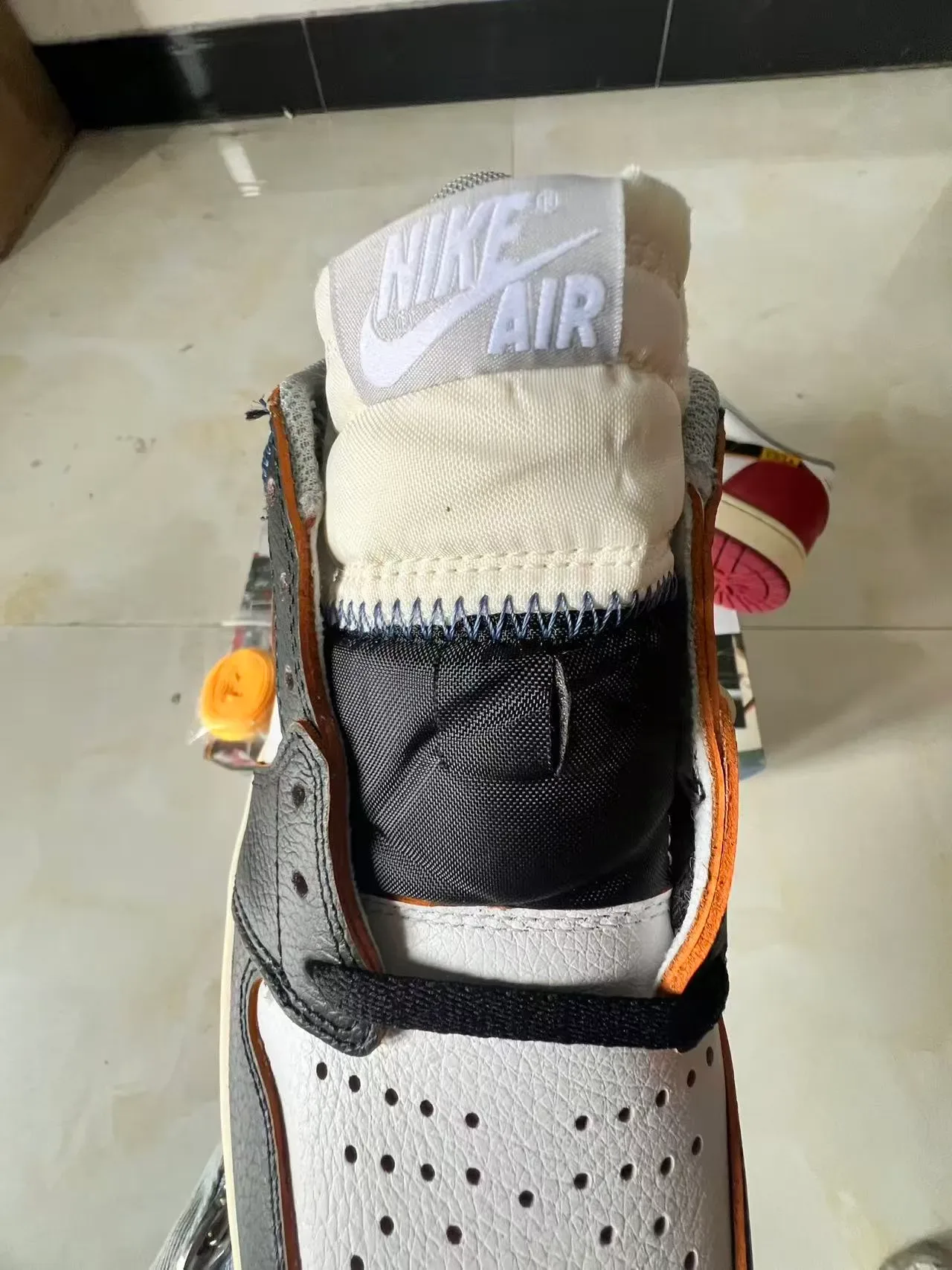 Nike White Black Low-Top Basketball Silhouette Multi-Panel Leather Construction Lifestyle Sneakers 4