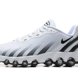 Nike White Black Low-Top Mesh-Synthetic Hybrid Upper Lifestyle Sneakers