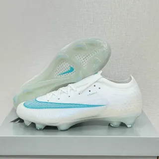 Nike White Blue Knit Upper Low-Cut Firm-Ground Soccer Shoes