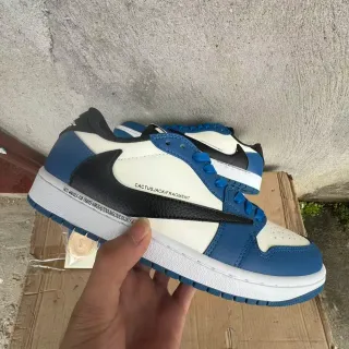 Nike White Blue Low-Top Basketball-Inspired Silhouette Multi-Panel Leather Upper Lifestyle Sneakers