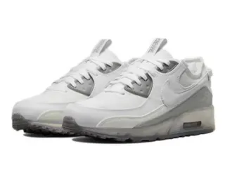 Nike White Gray Low-Top Mesh-and-Synthetic Upper Lifestyle Sneakers 4