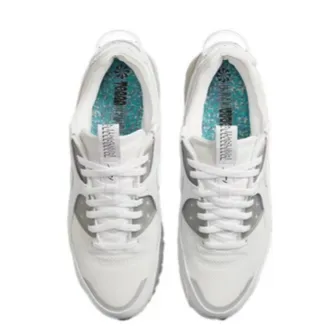 Nike White Gray Low-Top Mesh-and-Synthetic Upper Lifestyle Sneakers 5