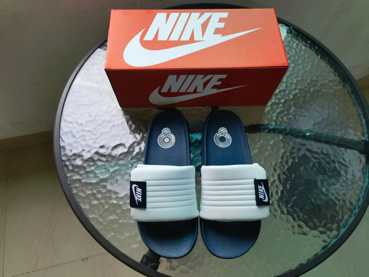 Nike White Navy Single Wide Ribbed Strap Molded Sole Slippers 3