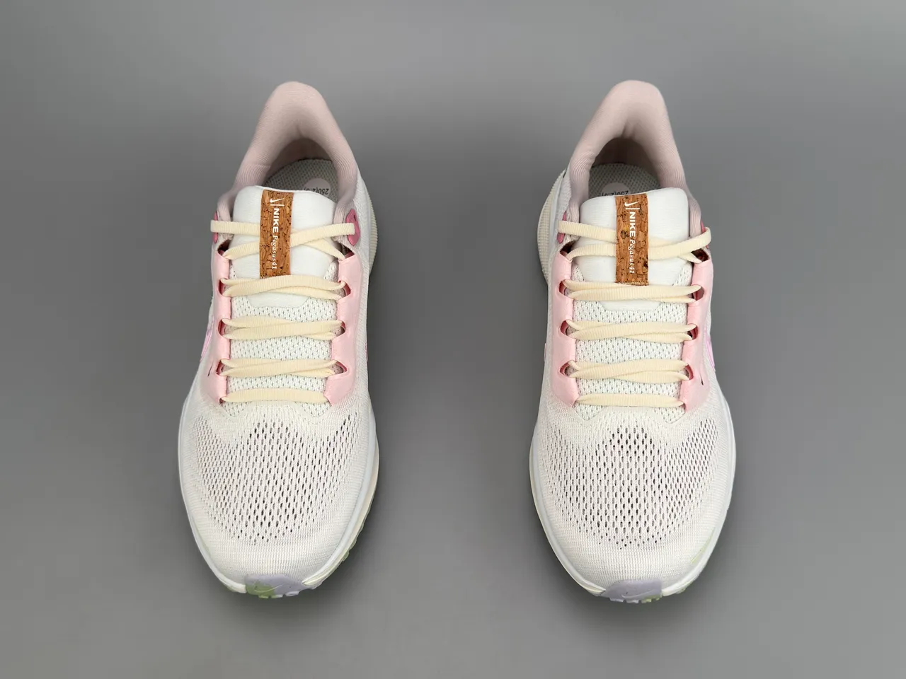 Nike White Pink Engineered Mesh Upper Swoosh Overlay Running Shoes 9