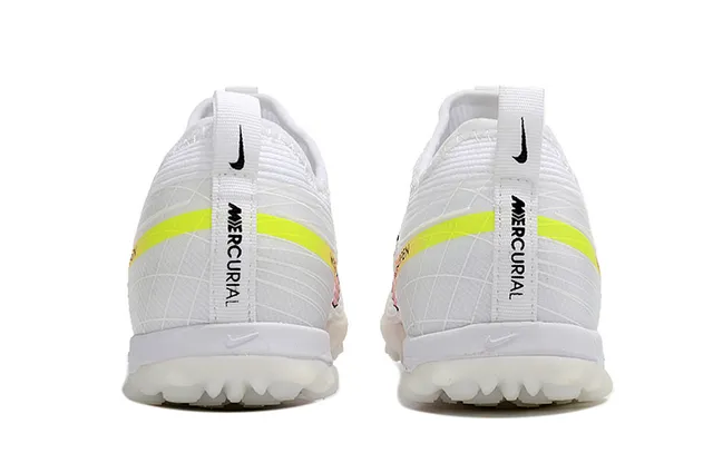 Nike White Pink Low-Cut Shoe Textured Synthetic Upper Turf Soccer Shoes 4