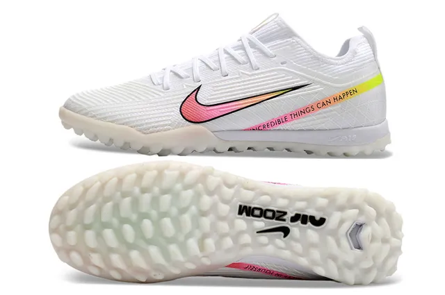 Nike White Pink Low-Cut Shoe Textured Synthetic Upper Turf Soccer Shoes 5