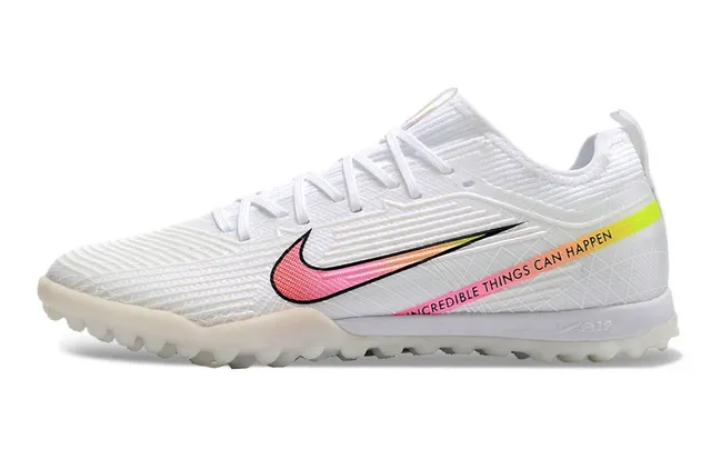 Nike White Pink Low-Cut Shoe Textured Synthetic Upper Turf Soccer Shoes 8