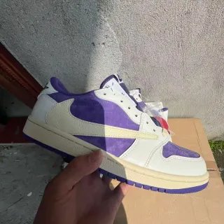 Nike White Purple Low-Top Leather And Suede Panelled Lifestyle Sneakers
