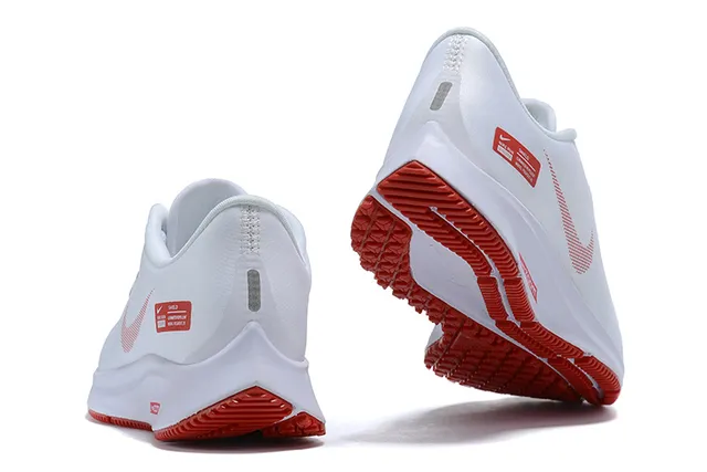 Nike White Red Low-Top Lace-Up Engineered Mesh Upper Running Shoes 11