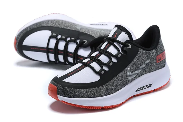 Nike White Red Low-Top Lace-Up Engineered Mesh Upper Running Shoes 19