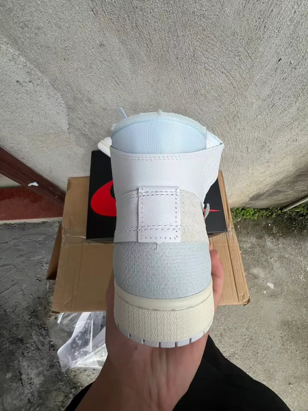 Nike x Off-White Air Jordan 1 'Off-White' High-Top Basketball Shoes 8