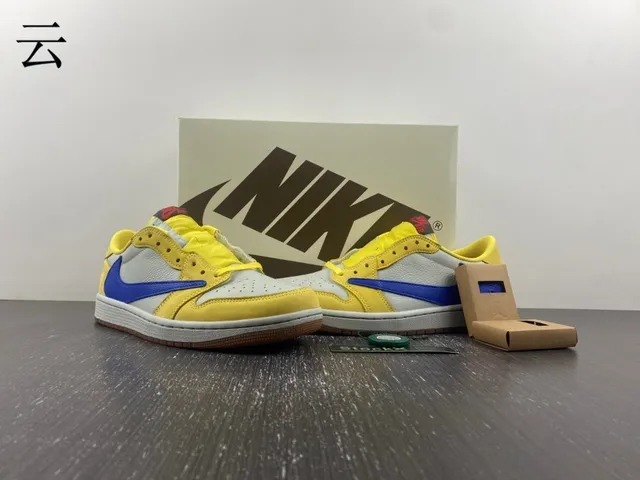 Nike Yellow Blue Low-Top Cupsole Lifestyle Sneakers 9