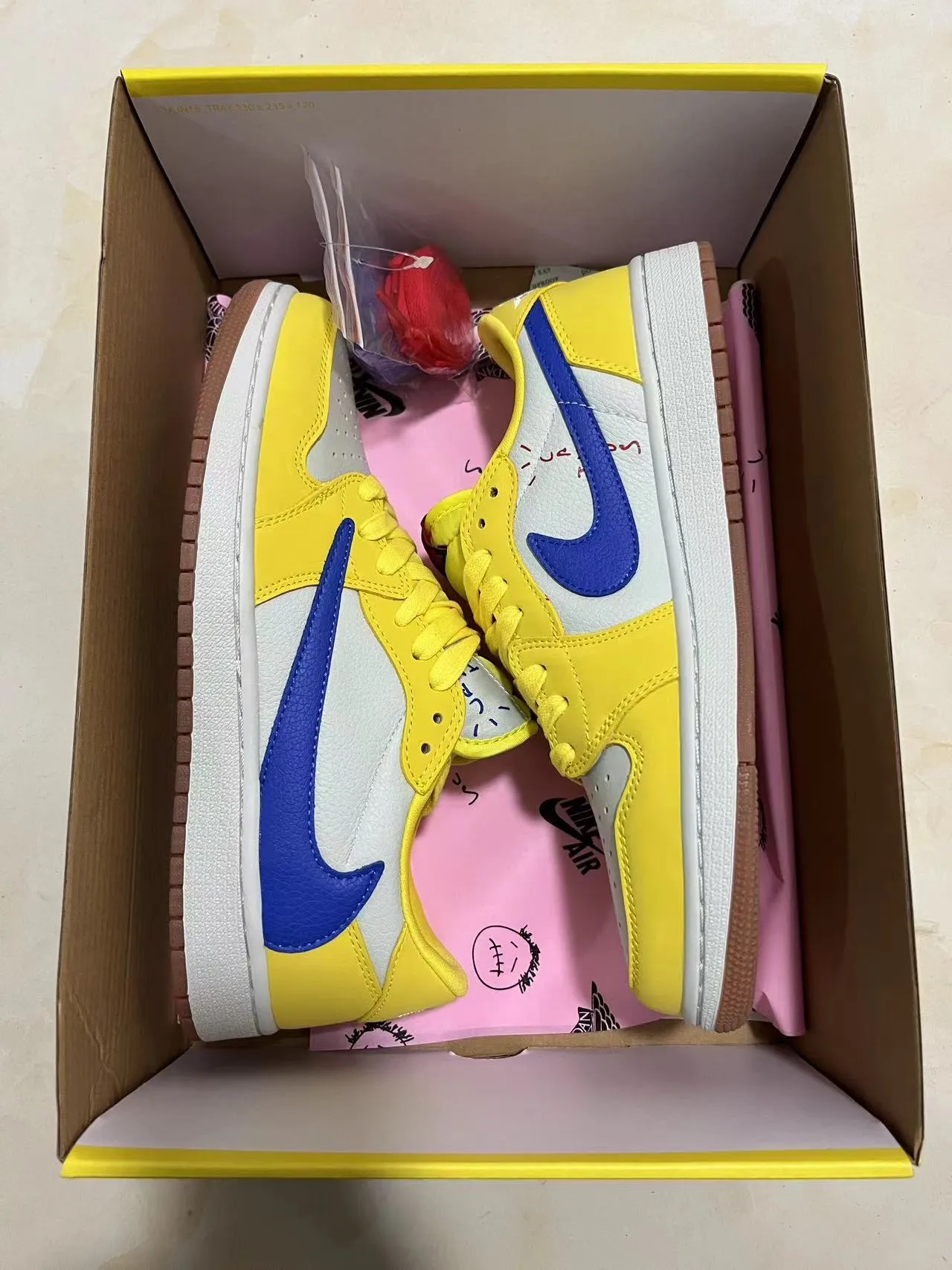 Nike Yellow Blue Low-Top Leather-Paneled Lifestyle Sneakers 10