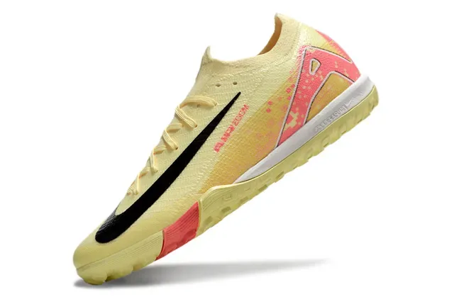 Nike Jaune Rose Upper en tricot Col bas Turf Chaussures de football 3