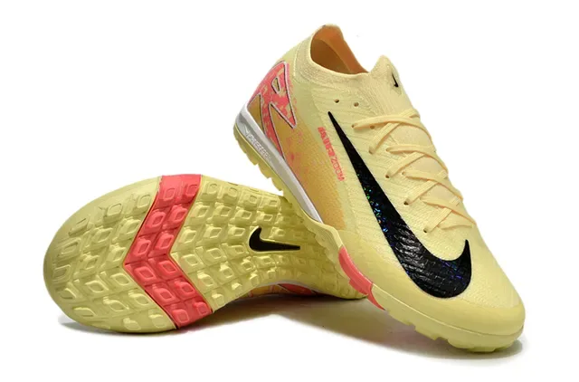 Nike Jaune Rose Upper en tricot Col bas Turf Chaussures de football 4