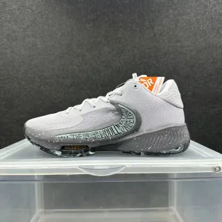 Nike Zoom 2K ग्रे काला जाल ऊपरी स्कल्प्टेड मिडसोल बास्केटबॉल जूते