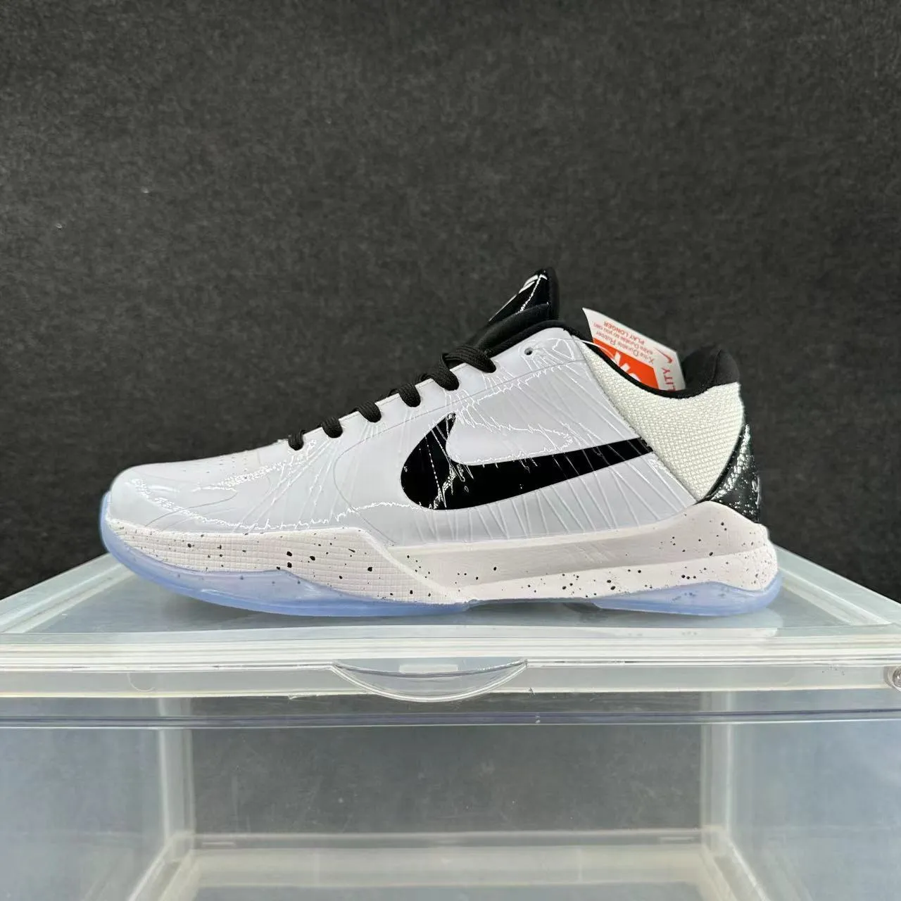 Nike Zoom Kobe IV White Black Speckled Basketball Shoes 2