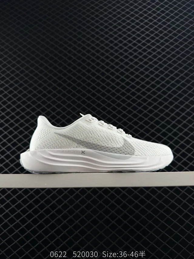 Nike Zoom X White and Gray Running Shoes 6