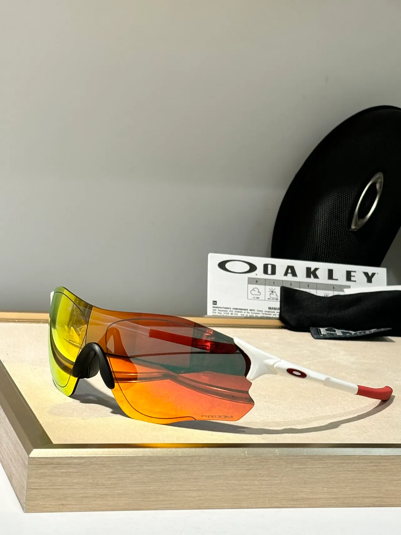 Oakley White Gray Wraparound Shield Lens Integrated Nose Pad Sunglasses 6
