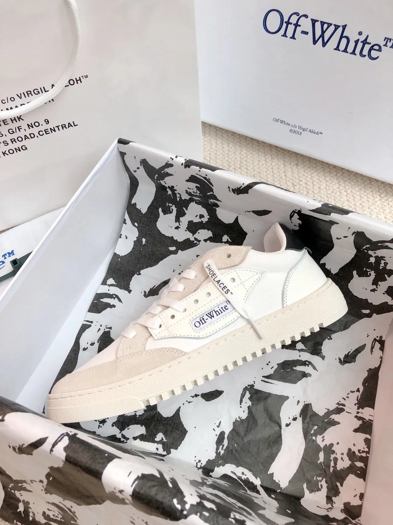 Off-White Beige Black Low-Top Mixed-Material Lifestyle Sneakers 3