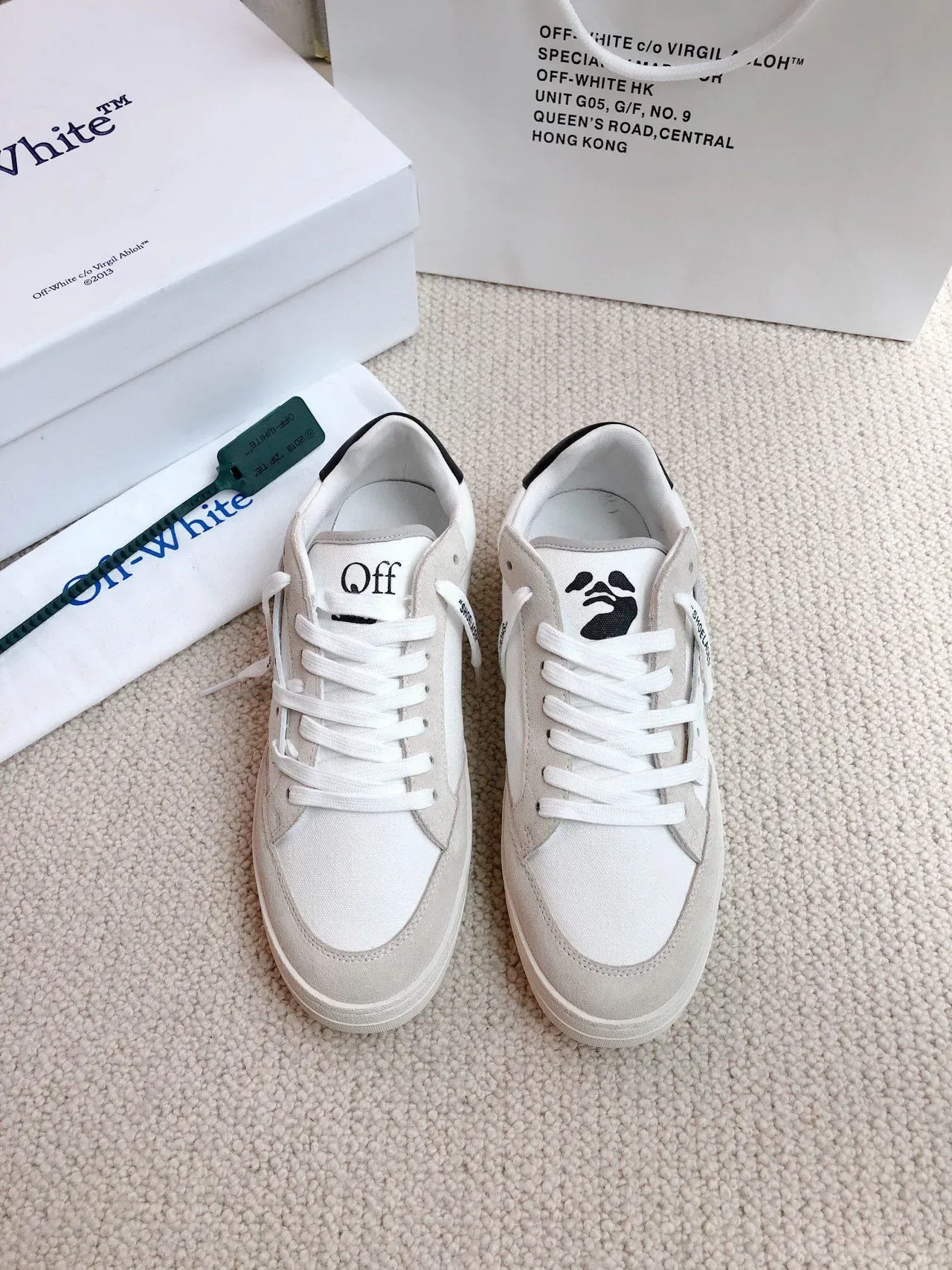 Off-White Beige Black Low-Top Mixed-Material Lifestyle Sneakers 4