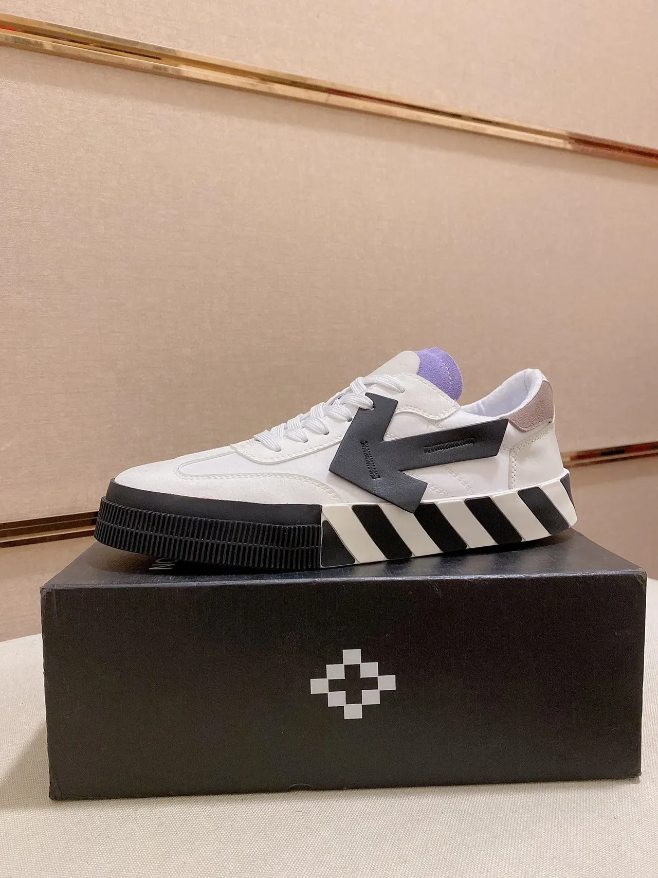 Off-White حذاء رياضي أسود منخفض لوتوب منصة سول أسلوب حياة 9