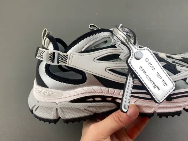 Off-White 黑 多材质 厚底运动鞋 3