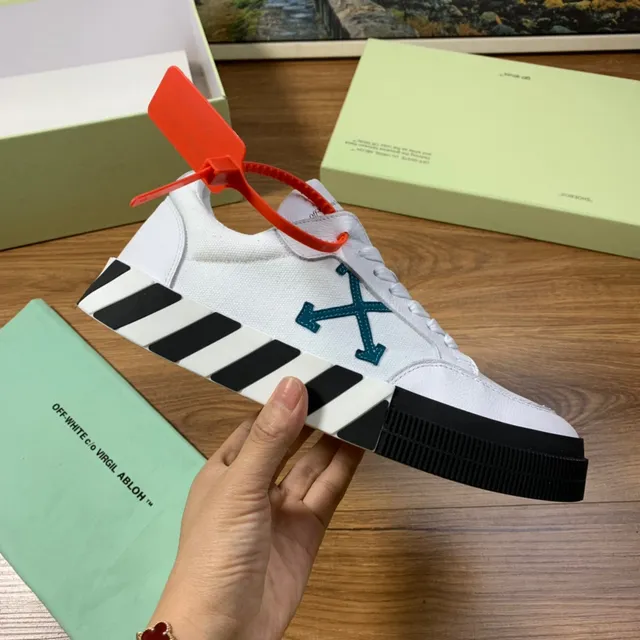 Off-White Diagonal Arrow Sneaker Blanc Noir Rayé Plateforme Style de Vie Sneakers 4