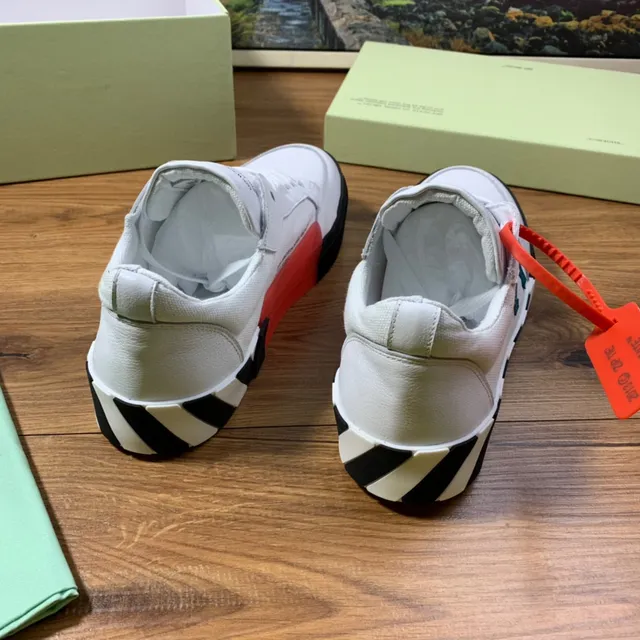 Off-White Diagonal Arrow Sneaker Blanc Noir Rayé Plateforme Style de Vie Sneakers 7