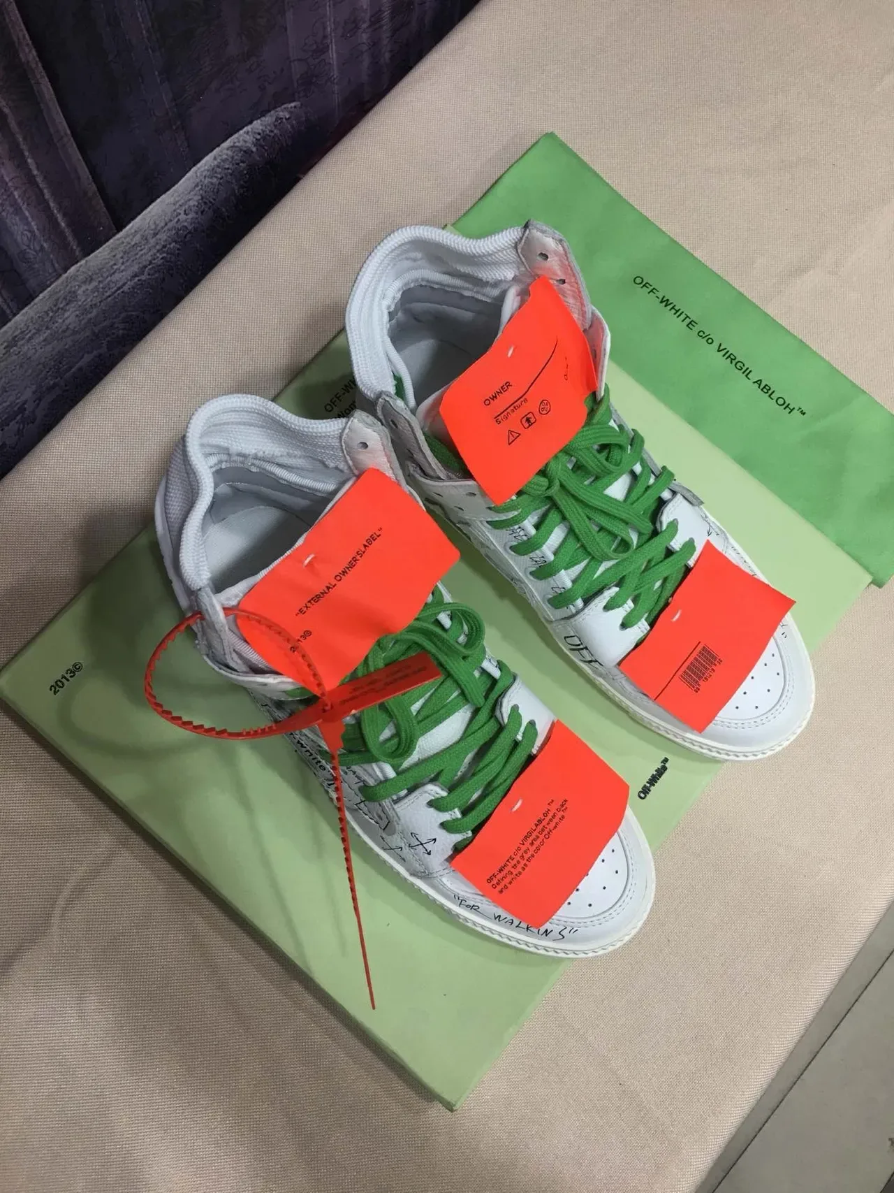 Off-White أخضر عالي الارتفاع ديكونستركتد أسلوب حياة رياضي 6