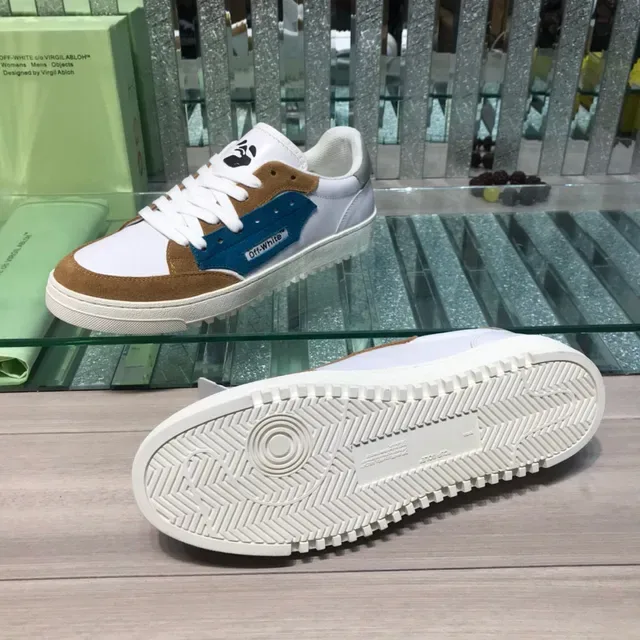 Off-White Sneaker Lifestyle Marron Partie supérieure panelée Détail Zip-Tie Sneakers Lifestyle 2