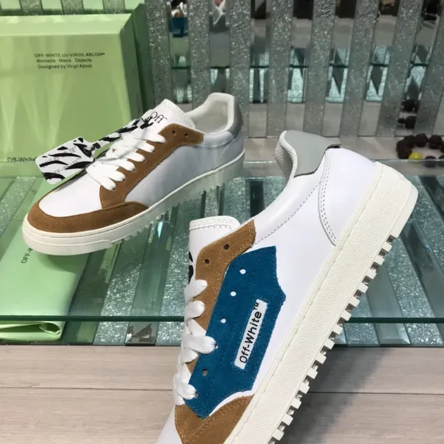 Off-White Sneaker Lifestyle Marron Partie supérieure panelée Détail Zip-Tie Sneakers Lifestyle 5